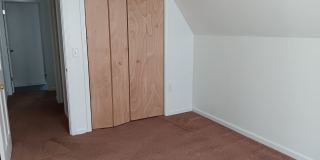 For Rent: 4-bedroom 2-bathroom single family home! Available NOW! Gallery 1