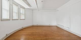 531 Hinman Ave Gallery 6