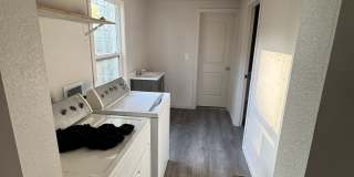 633 B Street Gallery 11