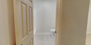 3801 1/2 W Palmira Ave Gallery 18