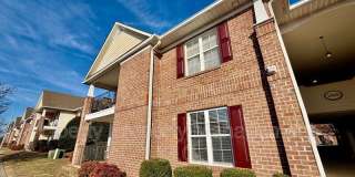 1800 Balmoral Drive Gallery 1