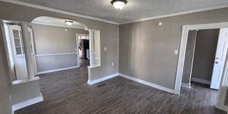4 Bed/1.5 Bath Single Family Home Located in Albany! Gallery 1