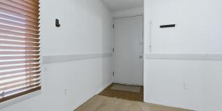 Downtown Castle Rock at its best!  Just a short 2 block walk to downtown. Gallery 4