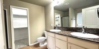 Craftsman style 3 bedroom 2 bath Home - Avail NOW! Gallery 17