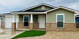 Beautiful cottage home in Upland Heights Gallery 1