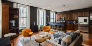 888 S Michigan Avenue Gallery 5