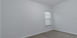 1492 AUTUMN PINES Drive Gallery 28