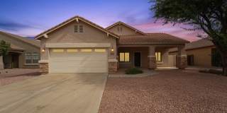 Spacious 4BR House in Gilbert Spacious 4BR House in Gilbert Gallery 1
