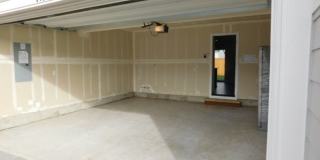 4Bd/2.5Ba Two Story Home - Available to View! Gallery 33