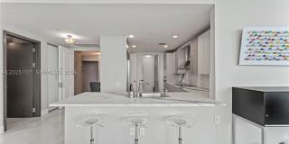5959 Collins Ave Gallery 14