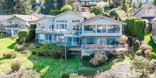 Furnished Bainbridge Island Waterfront Home with Incredible Views Gallery 3
