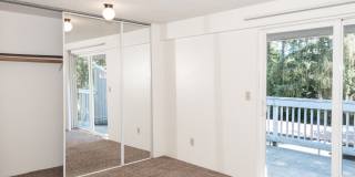 Hallmark Apartments Gallery 4