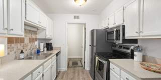 Furnished 1-Bedroom Condo with Modern Updates in Winston-Salem Furnished 1-Bedroom Condo with Modern Updates in Winston-Salem Gallery 5