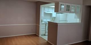 DTC Ground Floor 2 Bedroom 2 Bath Condo For Rent - Great Location and Amenities Gallery 7