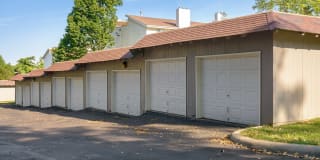 Camelot Village Apartments Gallery 14