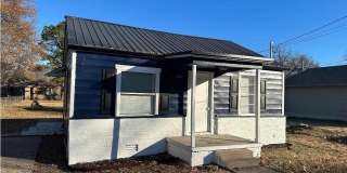 106 Davis Street 106 Davis Street Gallery 1