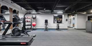 The 6Hundred Gallery 19