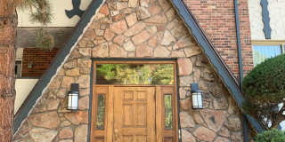 1 Bedroom 1 Bathroom in Congress Park      **Move-In Special** Gallery 1