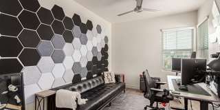 3746 E EARLL Drive Gallery 19