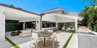 207 Holiday Dr Gallery 20