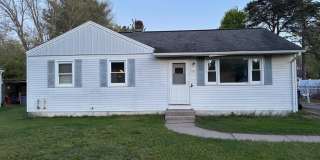 143 College Highway Gallery 1