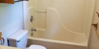 4 bd, 3 ba house, NW Columbia, quick access to Stadium/I-70, screened porch Gallery 13