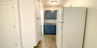 Recently renovated efficiency apartment in midtown Gallery 7