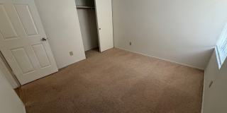 Hard to Find 4 Bedroom Single Story Gallery 35