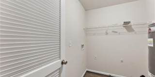 5000 Saxony Court Gallery 12