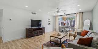 1010 E OSBORN Road Gallery 14