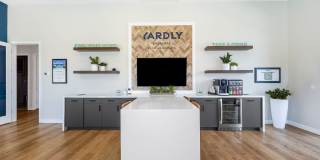 Yardly Broadway Gallery 12
