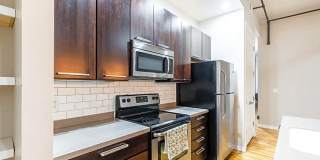 OTR- 1 bed 1 bath condo Gallery 10