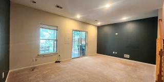 Townhome in Island Creek Subdivision Gallery 24