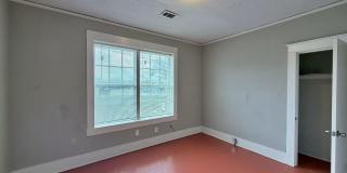 Renovated 2 bedroom Duplex NOW AVAILABLE!! ~ Minutes from midtown/downtown Memphis Gallery 11