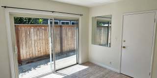 Charming 2+1 PDR hills home w/ large lot. Jacuzzi, decks, fireplace, view, walk to the beach! Gallery 8