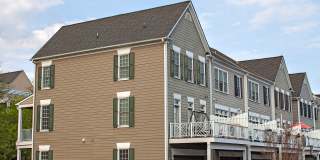 Dog-Friendly Old Trail End-Unit Townhome With 2-Car Garage Gallery 1