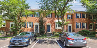 10150 VILLAGE KNOLLS CT Gallery 1