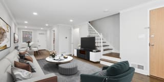 Spring Hill Apartments Gallery 1