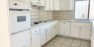 Single Level with Nature Reserve Views! Single Level with Nature Reserve Views! Gallery 9