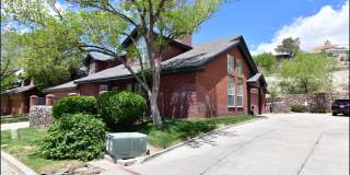 31 STRATFORD HALL Circle Gallery 1