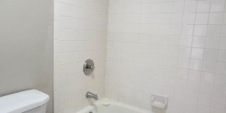 Spacious Midtown Condo with 2 Bedrooms, 2 Balconies & Internet Included! Gallery 15