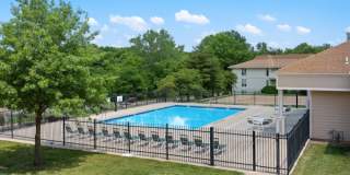 View High Lake Apartments Gallery 9