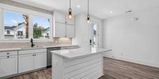 Modern Comfort in the Heart of Johns Island Gallery 8