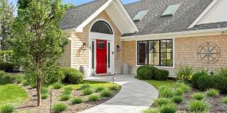 8 Shore Road Gallery 1