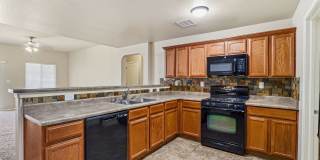 Cozy 3 Bedroom home in Socorro with Refrigerated Air! Gallery 6