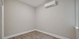 1236 W AIRDRIE Street Gallery 5