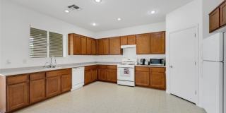 1935 Valley Center Drive Gallery 3