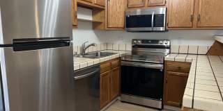 Burlingame 2/1 Remodeled upper unit Ready Now Burlingame 2/1 Remodeled upper unit Ready Now Gallery 1