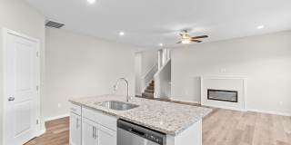 Beautiful Split Level 5 Bedroom Home - Hills of Olde Savannah Gallery 12