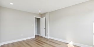 247 E 6TH Avenue Gallery 20